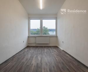 Obchodné priestory a kancelárie na prenájom – Martin, Sever