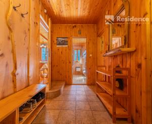 Na predaj čarovná chata uprostred lesa – Liptovský Ján