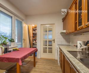 Veľký 2-izbový byt s dvomi balkónmi v krásnom prostredí – Palúdzka, Liptovský Mikuláš