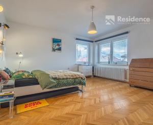 Priestranný byt s podkrovím – Liptovský Mikuláš