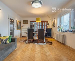 Priestranný byt s podkrovím – Liptovský Mikuláš