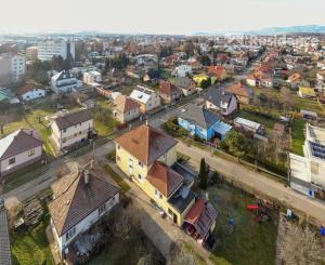 Priestranný byt s podkrovím – Liptovský Mikuláš