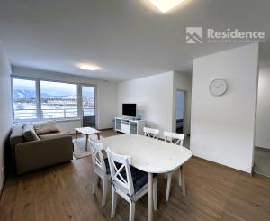 Prenájom: nový 2i byt + kryté parkovanie – Liptovský Mikuláš