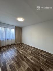 Na prenájom 3- izbový byt na Podbrezinách