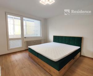 2-Room Apartment for Rent in Podbreziny