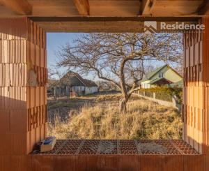 Rodinný dom v hrubej stavbe s pozemkom 2 152 m² Žiar/Liptov