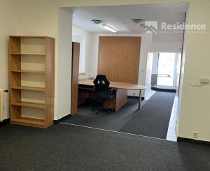 Komerčné priestory v pešej zóne – Mostová, Ružomberok