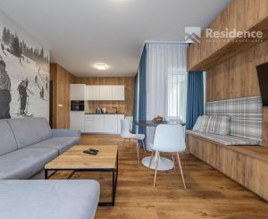 Luxusný horský dvojspálňový apartmán s parkovacím státím v lyžiarskom stredisku Jasná