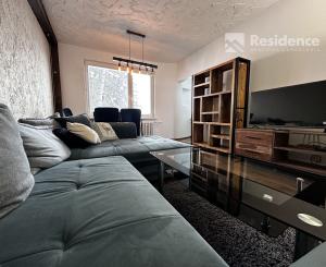 4-izbový byt na prenájom, komplet zariadený, LM