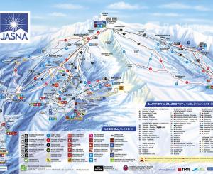 Slnečný stavebný pozemok s panoramatickým výhľadom – Závažná Poruba, Pod Poludnicou