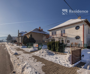 Znížená cena! Dom + veľký pozemok, výborná poloha /Liptov/