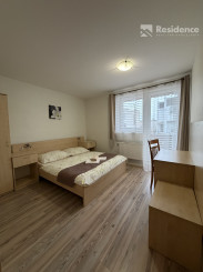 Na prenájom 2-izbový byt v rodinnom dome