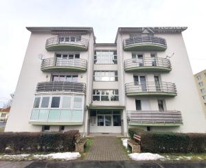 2-izbový byt na prenájom, Liptovský Mikuláš (Nábrežie)