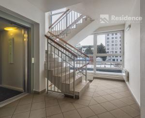 2i byt Liptovský Mikuláš centrum | 2 balkóny | zariadený