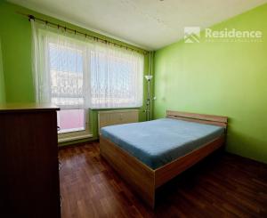 Na Predaj priestranný 4-izbový byt s výmerou 79,8 m² centrum