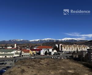 Na Predaj priestranný 4-izbový byt s výmerou 79,8 m² centrum