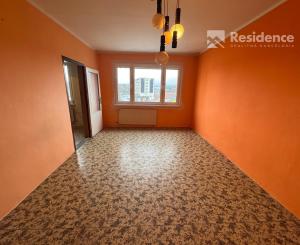 Priestranný 3-izbový byt v Liptovskom Hrádku na predaj