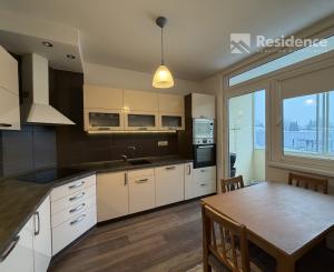 Na prenájom 4- izbový byt v Liptovskom Mikuláši