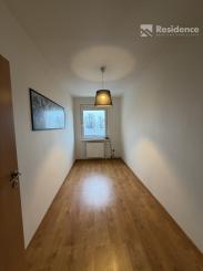 Na prenájom 4- izbový byt v Liptovskom Mikuláši
