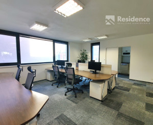 Moderné kancelárske priestory v centre Liptovského Mikuláša.