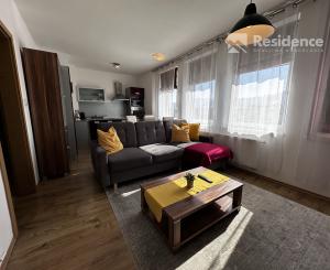 Prenájom Útulný 2-izbový byt s balkónom a parkovacím miestom