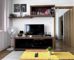 Prenájom Útulný 2-izbový byt s balkónom a parkovacím miestom