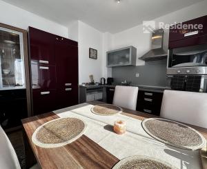 Prenájom Útulný 2-izbový byt s balkónom a parkovacím miestom