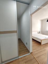 MODERNÝ A KOMPLETNE ZREKONŠTRUOVANÝ 2-IZBOVÝ BYT NA PRENÁJOM