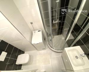 MODERNÝ A KOMPLETNE ZREKONŠTRUOVANÝ 2-IZBOVÝ BYT NA PRENÁJOM