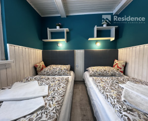 Chatka pri zjazdovke v Jasnej + 2 parkovacie miesta