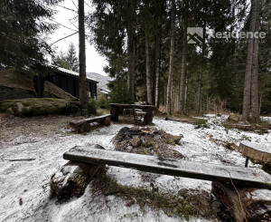 Chatka pri zjazdovke v Jasnej + 2 parkovacie miesta