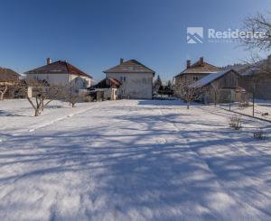 Rodinný Dom + veľký pozemok, výborná poloha /Liptovský Ján/