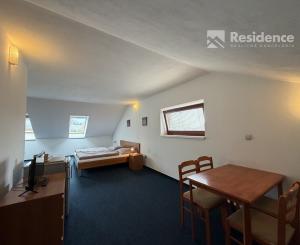 Na prenájom- Byt v rodinnom dome