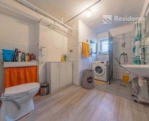 Rodinný Dom + veľký pozemok, výborná poloha /Liptovský Ján/