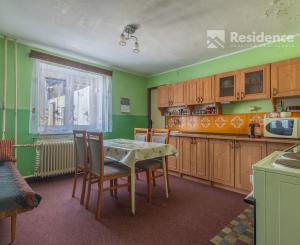 Rodinný Dom + veľký pozemok, výborná poloha /Liptovský Ján/