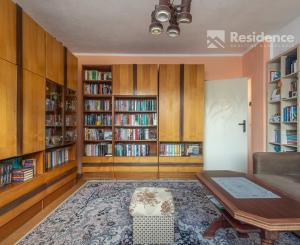 Rodinný Dom + veľký pozemok, výborná poloha /Liptovský Ján/