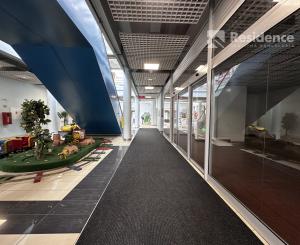 Top lokalita – obchodný priestor na Prenájom v OC Jasná