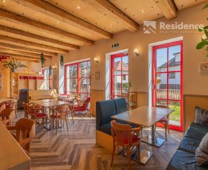 Štýlové bývanie – Unikátny rodinný dom s vežou, aký nemá nikto