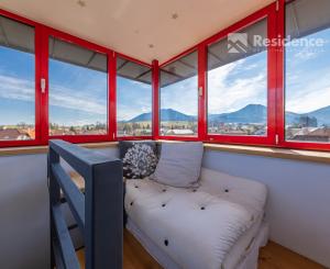 Štýlové bývanie – Unikátny rodinný dom s vežou, aký nemá nikto