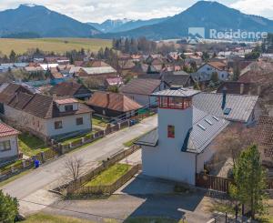 Štýlové bývanie – Unikátny rodinný dom s vežou, aký nemá nikto