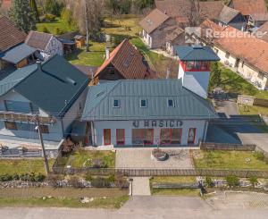 Štýlové bývanie – Unikátny rodinný dom s vežou, aký nemá nikto