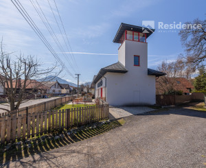 Zabehnutý bar s apartmánom a vlastnou vyhliadkovou vežou