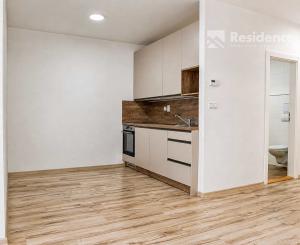 Moderný 2 izbový apartmán s terasou a nízkymi nákladmi v Liptovskom Mikuláši