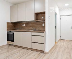 Moderný 2 izbový apartmán s terasou a nízkymi nákladmi v Liptovskom Mikuláši