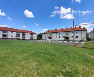 2-IZBOVÝ BYT S BALKÓNOM a GARÁŽOU – LIPTOVSKÝ PETER
