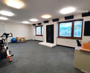 Na prenájom – priestranný 4-izbový byt s veľkou kanceláriou v Liptovskom Mikuláši