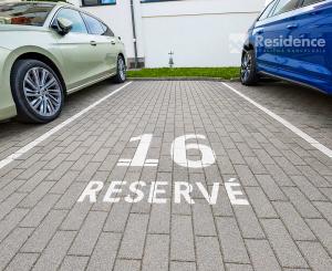 MODERNÝ 2-IZBOVÝ BYT S PARKOVACÍM MIESTOM V CENTRE LIPTOVSKÉHO MIKULÁŠA