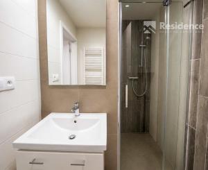 MODERNÝ 2-IZBOVÝ BYT S PARKOVACÍM MIESTOM V CENTRE LIPTOVSKÉHO MIKULÁŠA