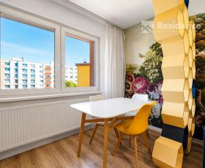 MODERNÝ 2-IZBOVÝ BYT S PARKOVACÍM MIESTOM V CENTRE LIPTOVSKÉHO MIKULÁŠA