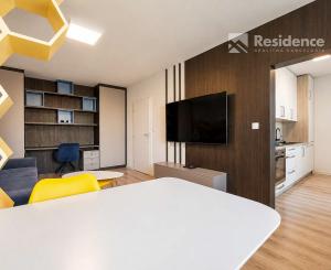MODERNÝ 2-IZBOVÝ BYT S PARKOVACÍM MIESTOM V CENTRE LIPTOVSKÉHO MIKULÁŠA